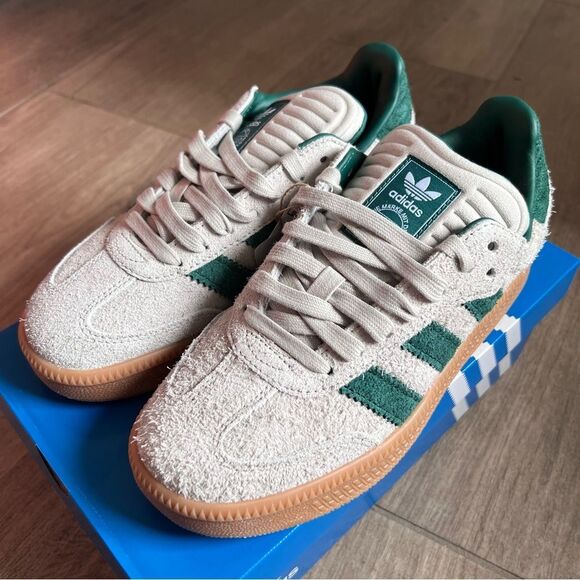 Adidas *NWT* unisex Samba XLG Shoes in Putty Grey / Collegiate Green / Gum - Picture 1 of 10